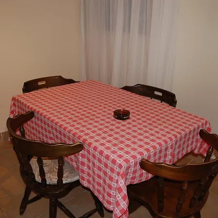 Ferienwohnung Fuer 4 Personen Ca 65 Qm In Milcetici, Kvarner Bucht Krk *