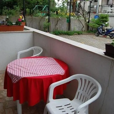Ferienwohnung Fuer 4 Personen Ca 65 Qm In Milcetici, Kvarner Bucht Krk Διαμέρισμα